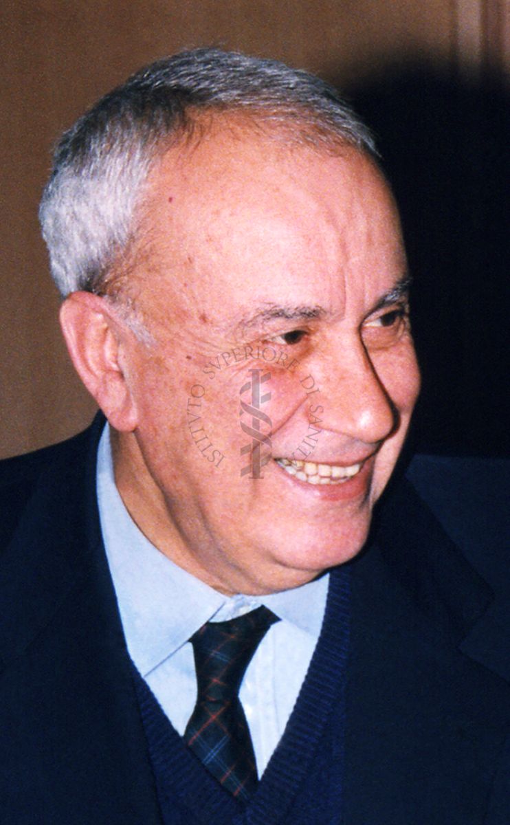 Ritratto di Giuseppe Vicari (Acireale Catania, 24 aprile 1929), microbiologo, direttore dell'Istituto Superiore di Sanità dal 15/12/1994 al 1995