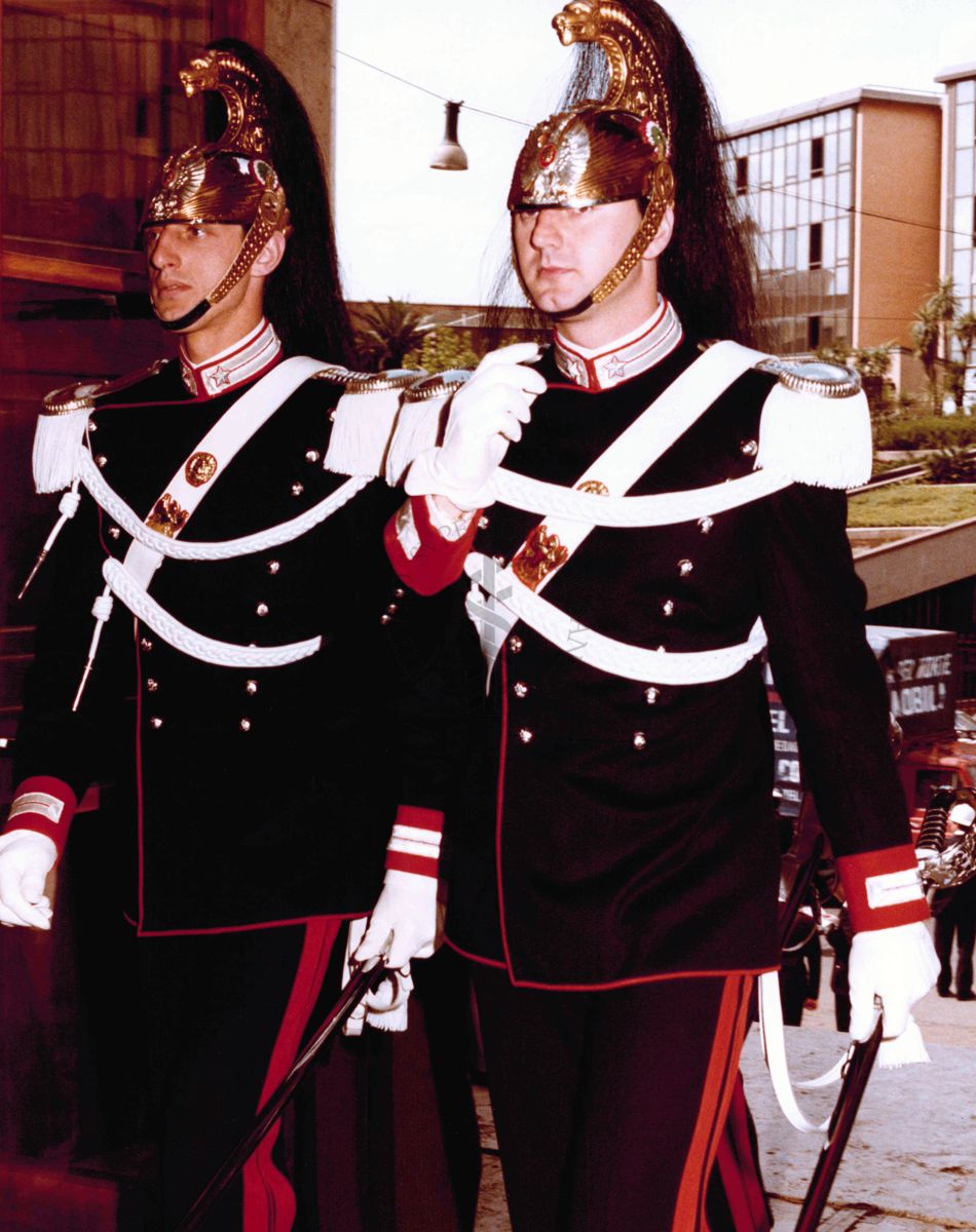 Militari in alta uniforme