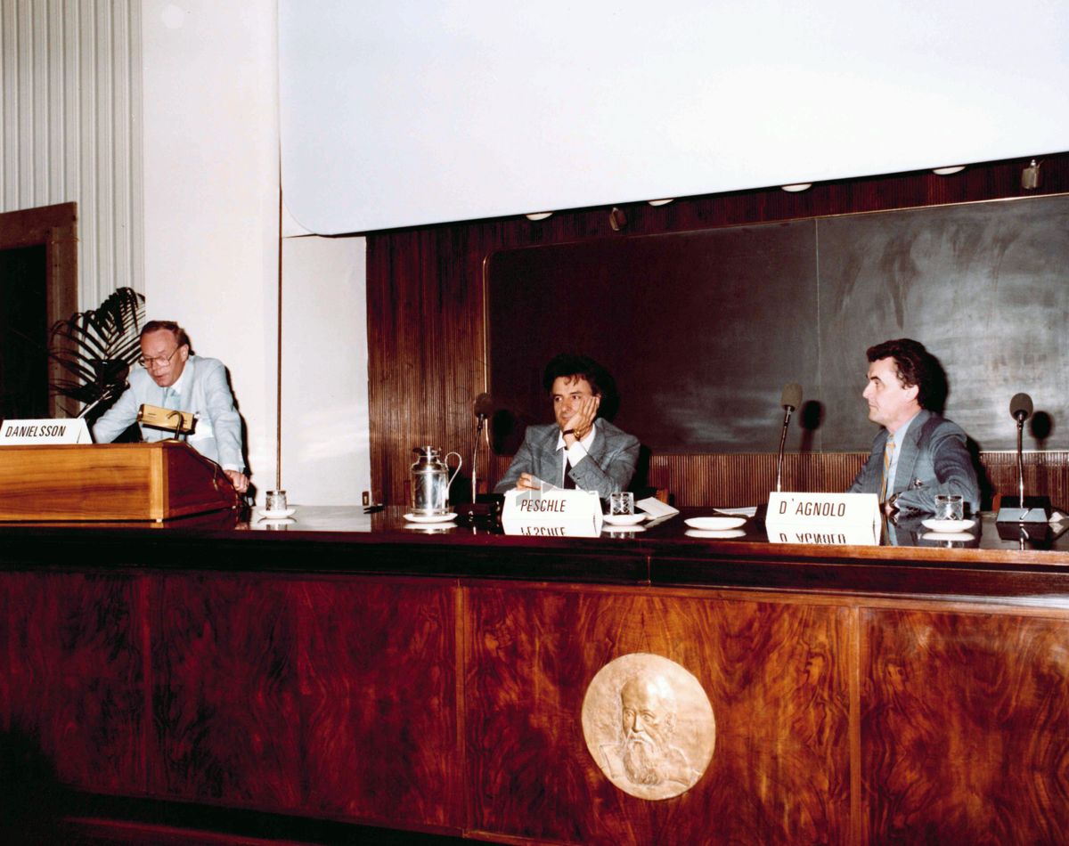 Prof. Cesare Peschler e il Prof. Giuliano D'Agnolo durante un intervento in Aula Magna
in Aula Magna
