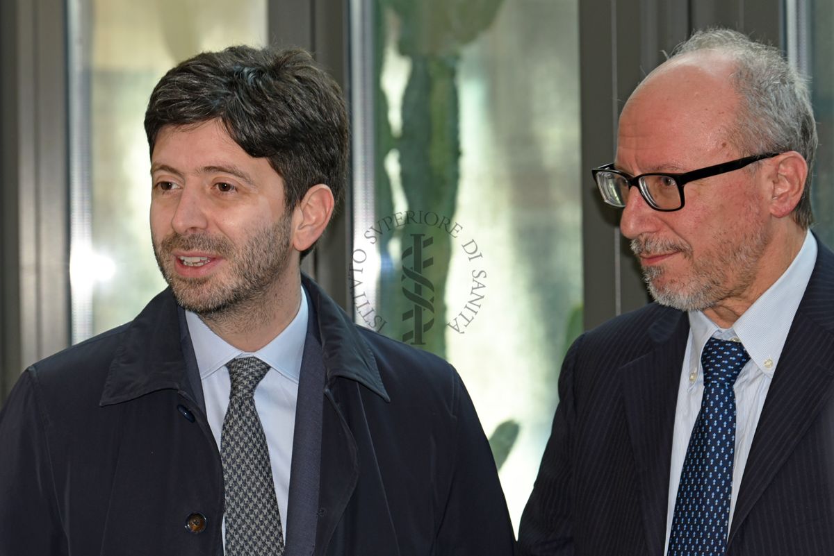 Il Ministro della Salute Roberto Speranza (a sinistra) e il Direttore Generale del Centro Nazionale per i Trapianti, Dott. Massimo Cardillo (a destra)