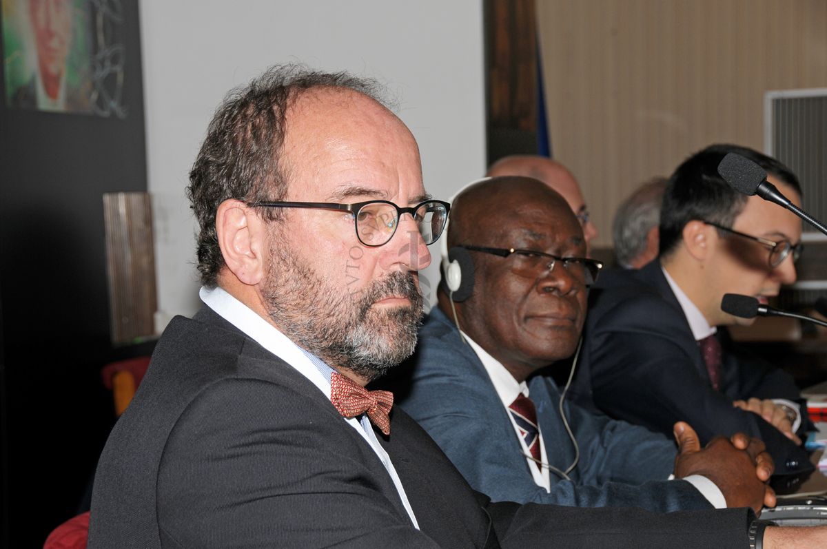 Da sinistra a destra, il Dott. Alain Porier, Vicepresidente dell'Instituto Nazionale della Salute Pubblica del Québec (INSPQ), il Dott. Dinard Kouassi, Direttore dell'Istituto Nazionale di Sanità Pubblica della Costa D'Avorio e il Dott. Mili Spahic, Capo di Gabinetto del Direttore Generale della Sanità Pubblica Francese