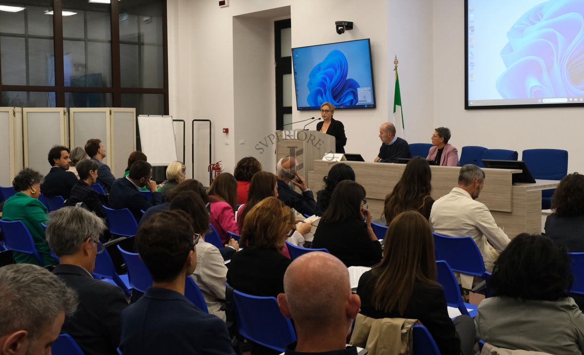 La Dottoressa Bruno Velia durante il suo intervento