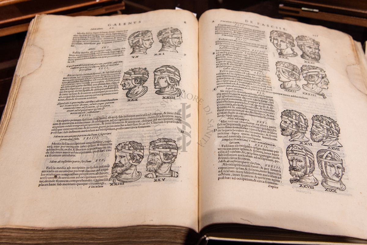 Uno dei libri del Fondo Rari della Biblioteca