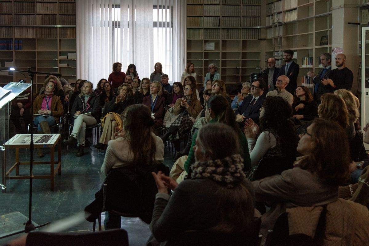 Panoramica sui partecipanti all'evento "Tredici libri, tre voci"