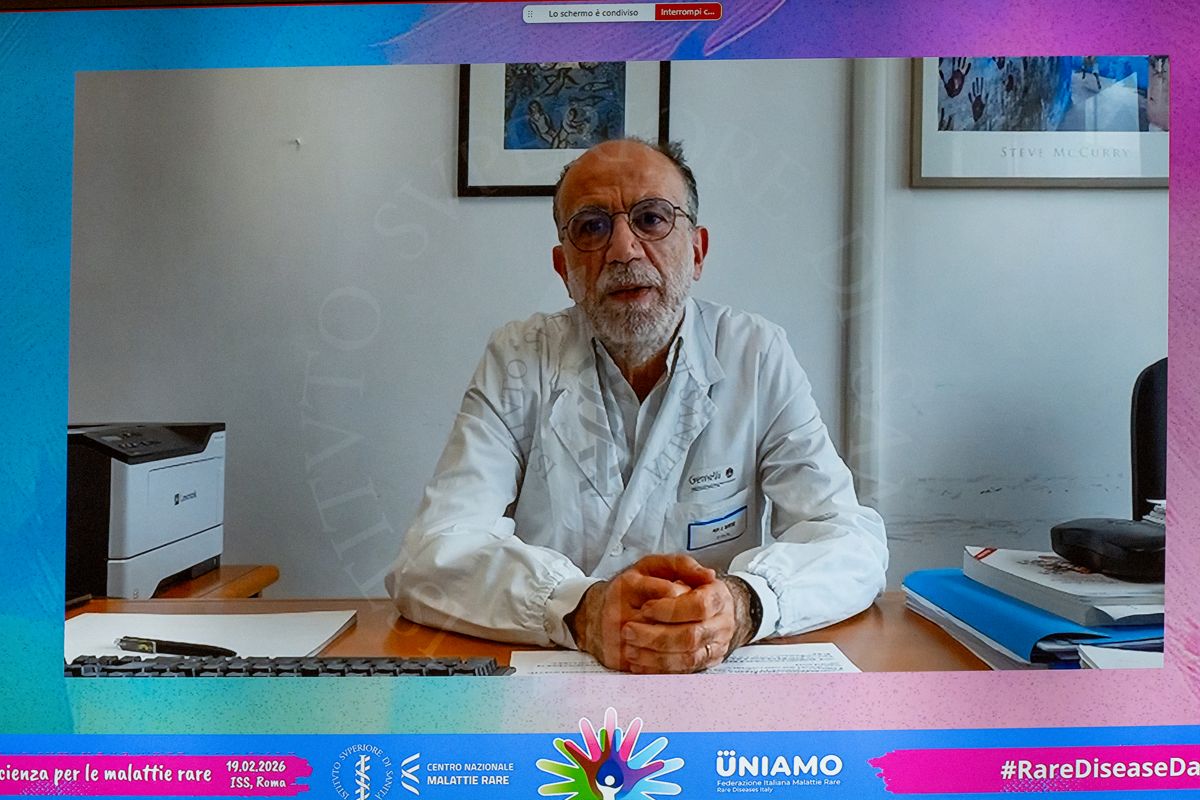 Intervento da remoto del Prof. Giuseppe Zampino, Direttore dell'U.O.C. di Pediatria Fondazione Policlinico Universitario Agostino Gemelli