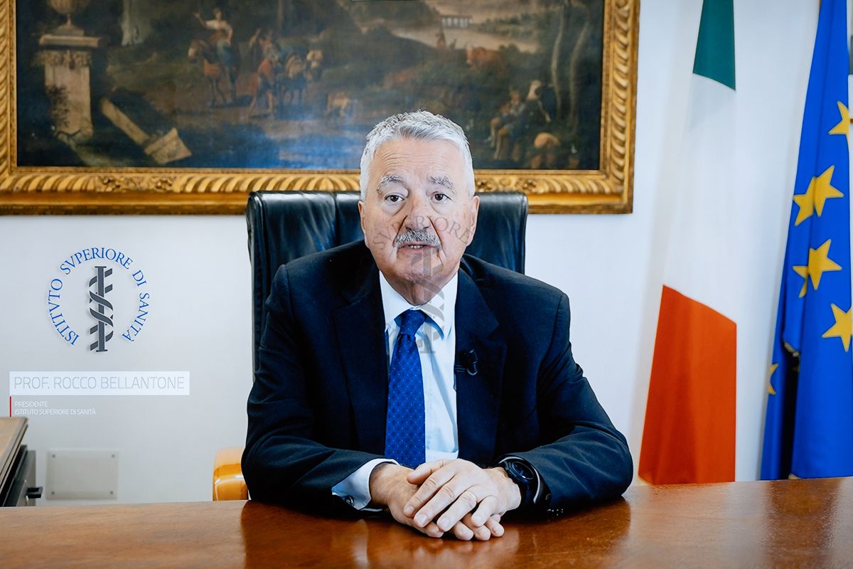 Intervento registrato del Prof. Rocco Bellantone presidente dell'ISS