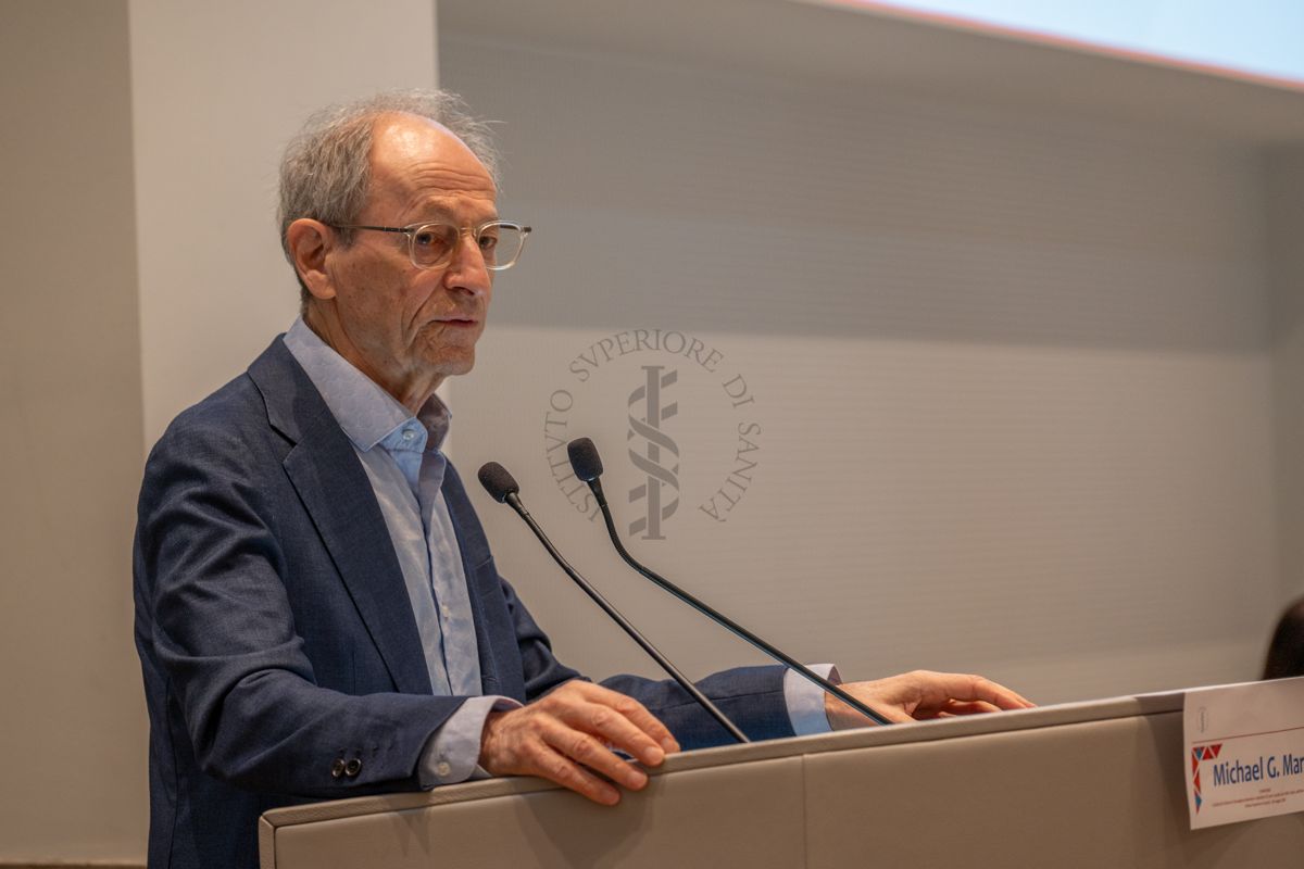Intervento in Aula Magna dell'ISS di Sir Michael Gideon Marmot, professore di epidemiologia e sanità pubblica presso l'University College di Londra e direttore dell'UCL Intitute of Health Equity