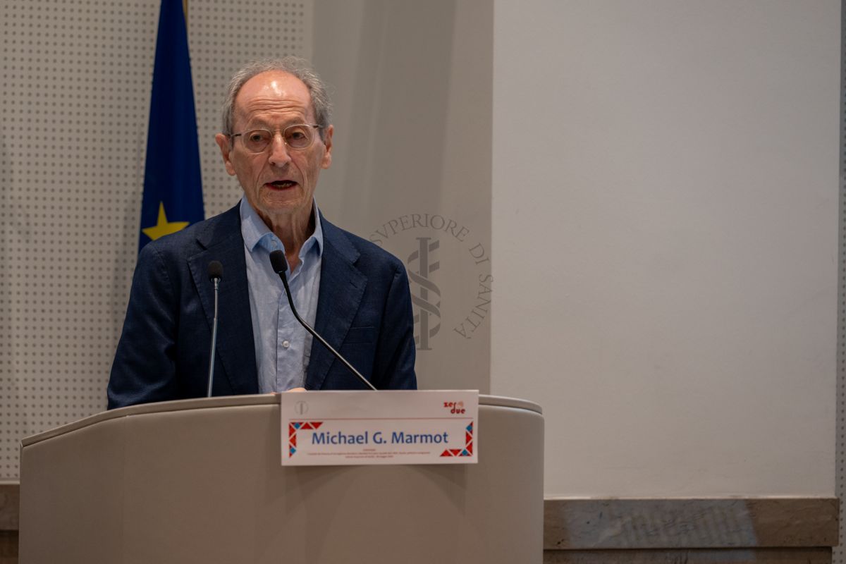 Intervento in Aula Magna dell'ISS di Sir Michael Gideon Marmot, professore di epidemiologia e sanità pubblica presso l'University College di Londra e direttore dell'UCL Intitute of Health Equity