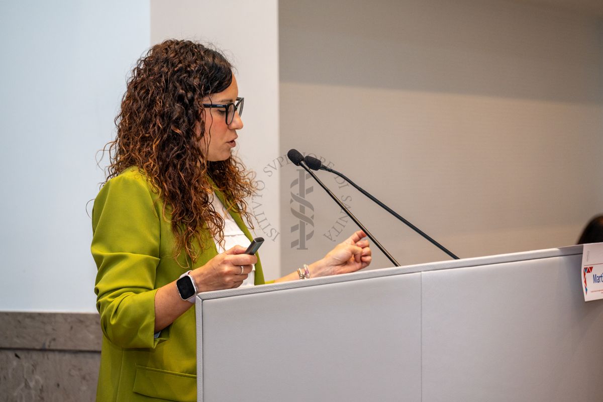 Intervento in Aula Magna dell'ISS della Dott.ssa Martina Ventura ricercatrice ed epidemiologa del Centro Nazionale Prevenzione Malattie e Promozione della Salute (CNaPPS) dell'ISS