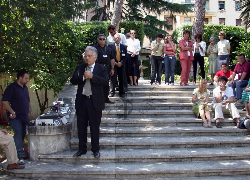 Discorso del Prof. Enrico Garaci al personale interno e agli invitati ai festeggiamenti per i 70 anni dalla nascita dell'Istituto Superiore di Sanità