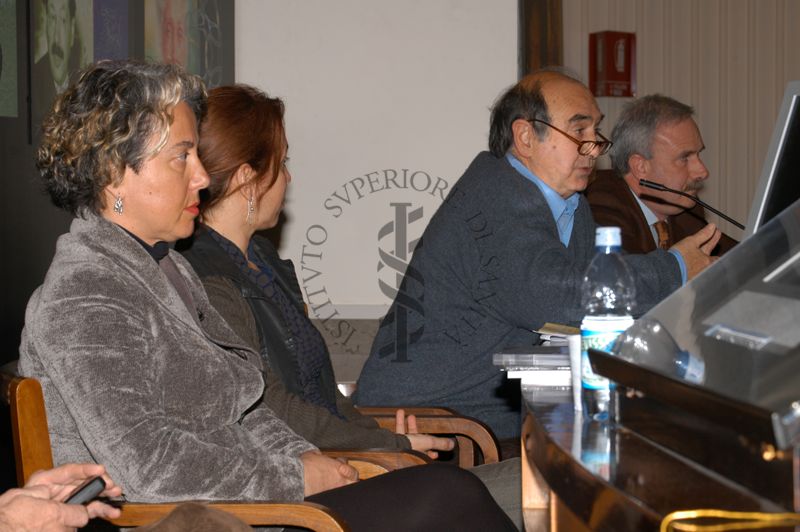 Intervento del Consigliere Alessandro Portelli, al suo fianco gli altri relatori