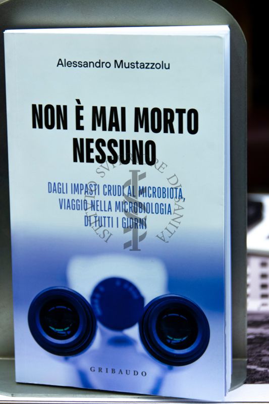 Il libro "Non è mai morto nessuno" del Dott. Alessandro Mustazzolu