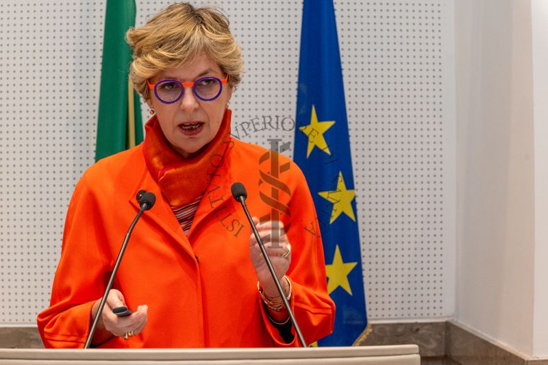 La dott.ssa Evis Sala, ministra della Salute e del Benessere sociale dell'Albania durante il suo intervento