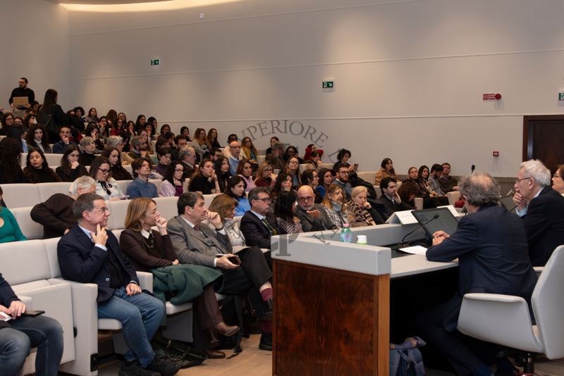 Panoramica sui partecipanti al Congresso PhD Day nell'Aula Magna dell'Istituto Superiore di Sanità
