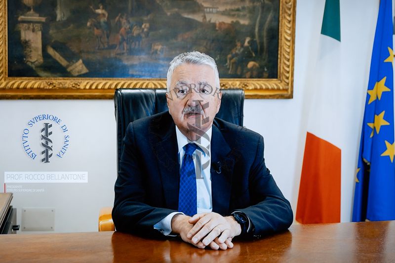 Intervento registrato del Prof. Rocco Bellantone presidente dell'ISS