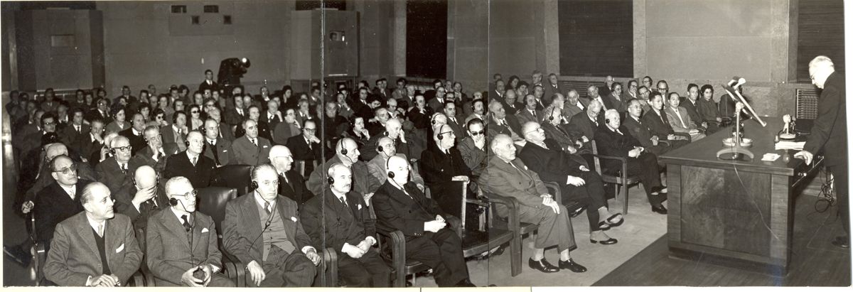 Conferenza del Prof. Frederick Verzar nell'aula magna dell'Istituto Superiore di Sanità