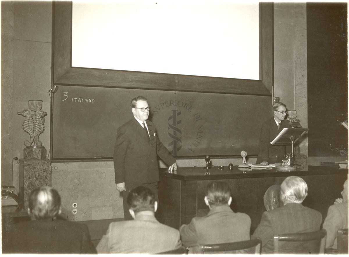 Conferenza del Prof. Gray nell'aula magna dell'Istituto Superiore di Sanità