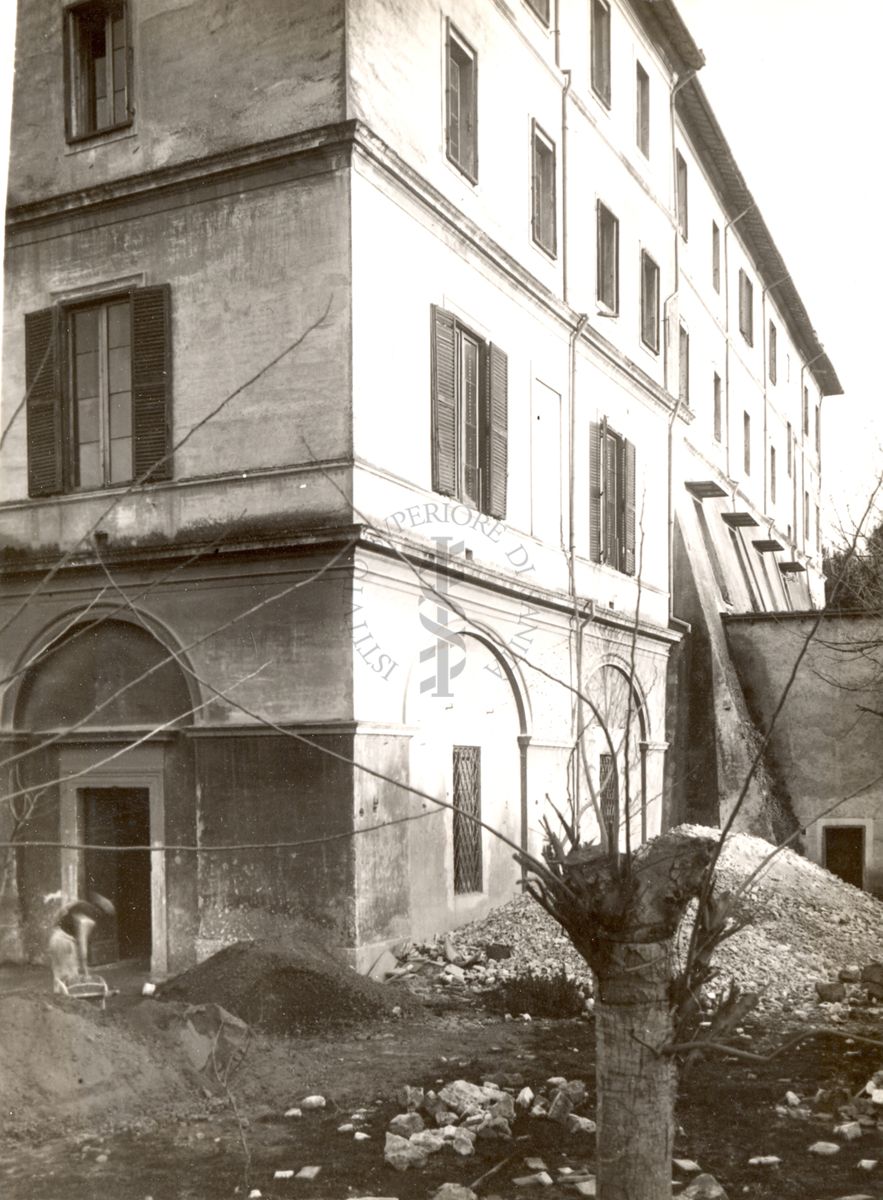 Istituto di S. Gregorio al Celio per l'assistenza all'Infanzia-il grande convento, prima dei restauri