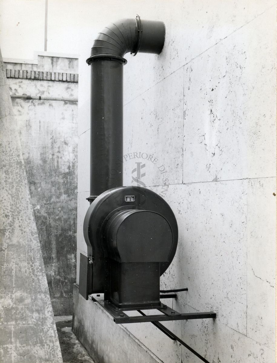 Immagine di un ventilatore raffreddatore del laboratorio di Fisica dell'Istituto di Sanità Pubblica