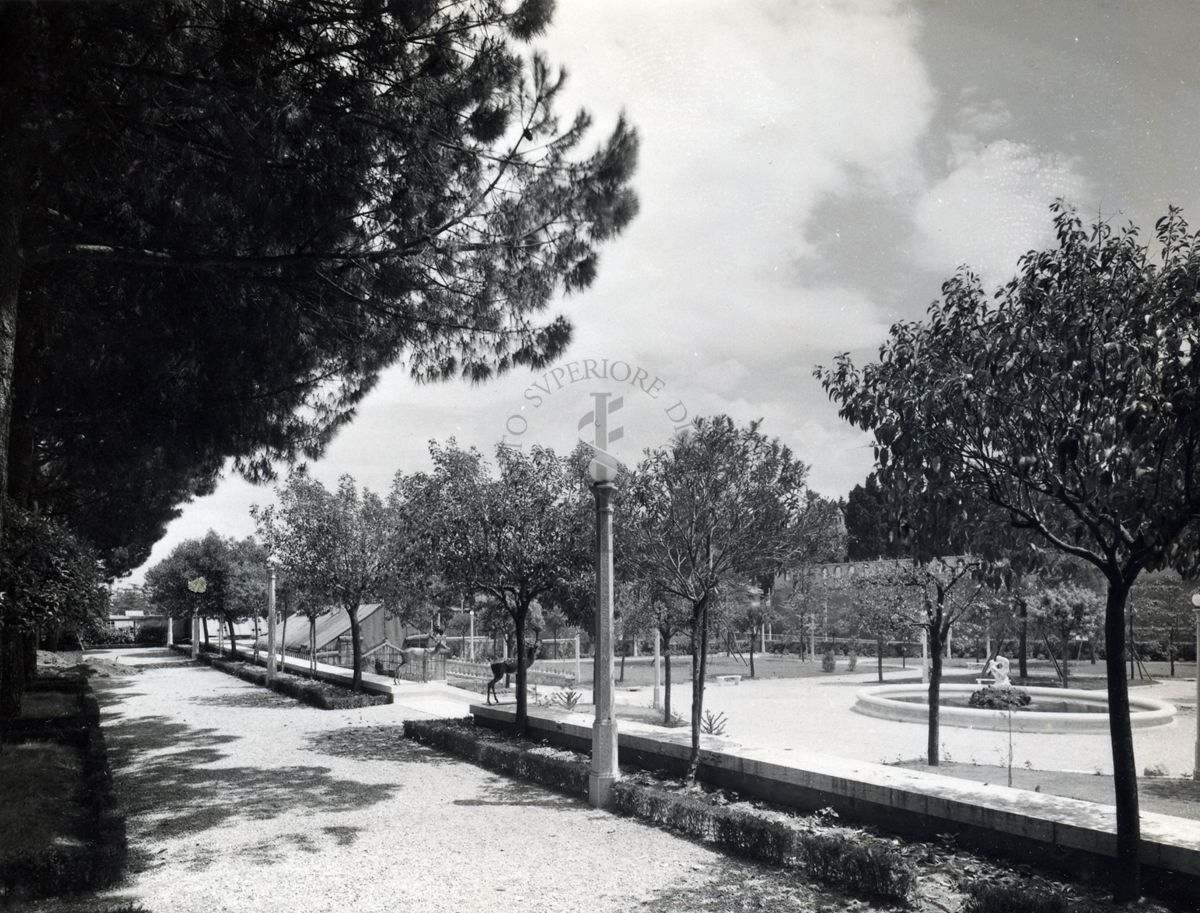 Immagine di un un giardino dell'Istituto Superiore di Sanità