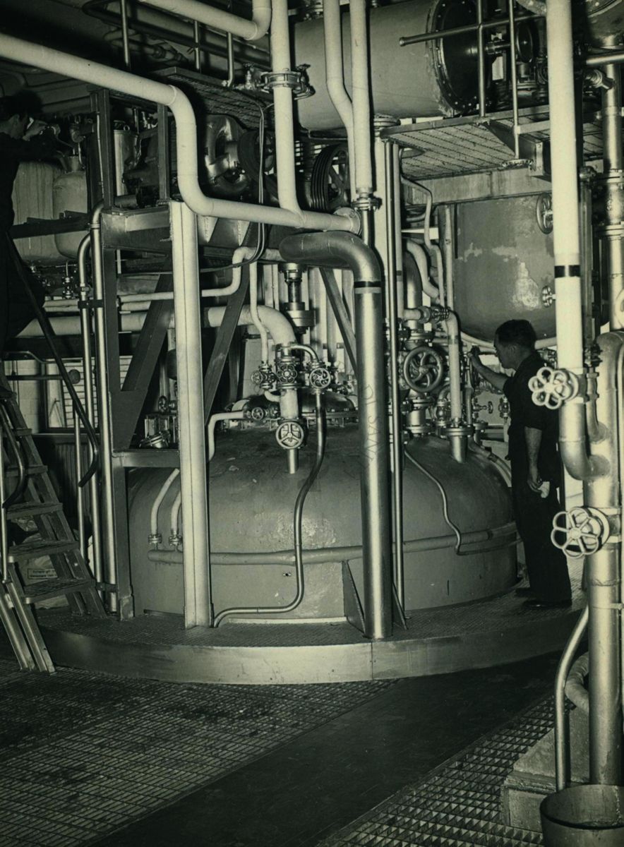 Sala fermentatori della Fabbrica della Penicillina