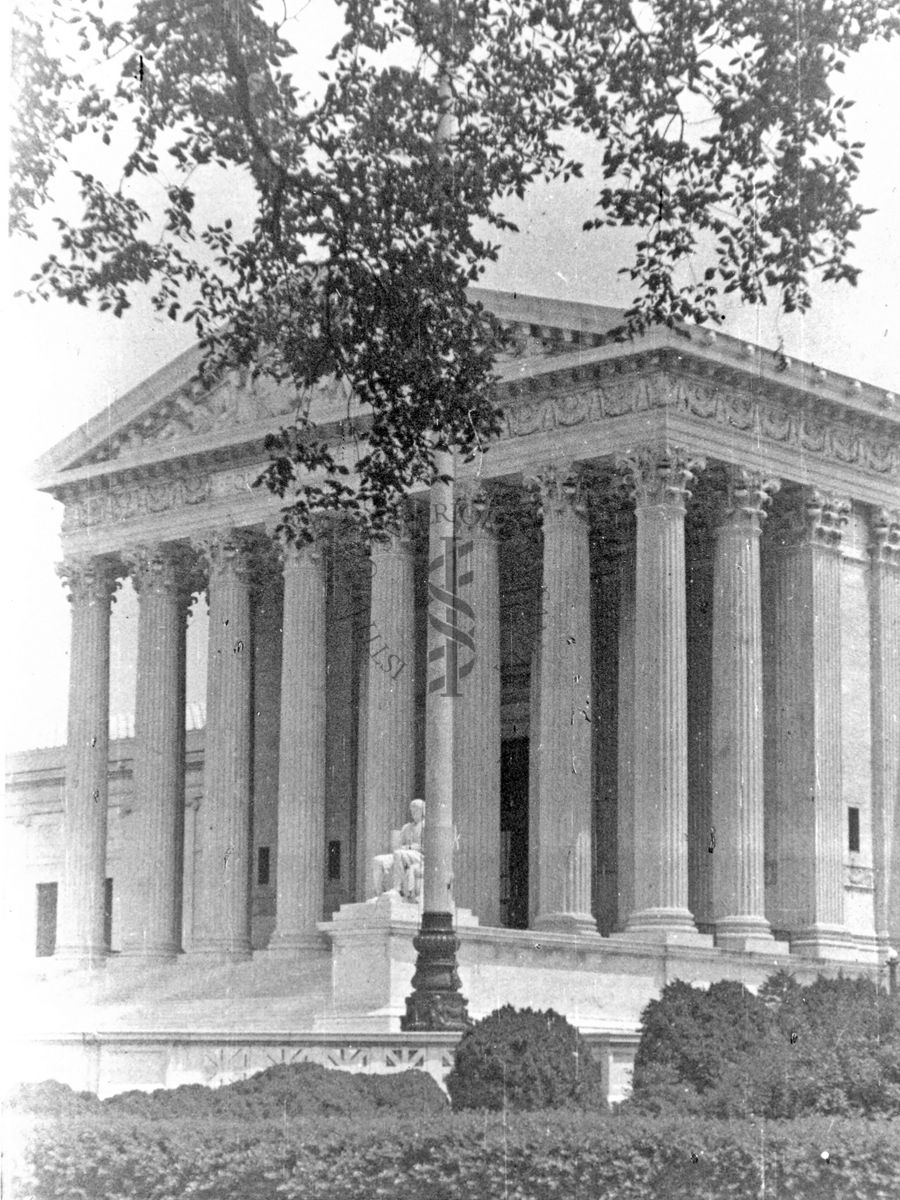 Nella foto il Palazzo di Giustizia di Washington