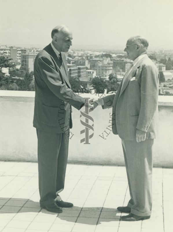 Il Prof. William Bosworth Castle visita l'Istituto Superiore di Sanità