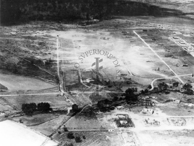 Fotografia aerea del Polverificio "Stacchini" eseguita dopo lo scoppio (lato est)