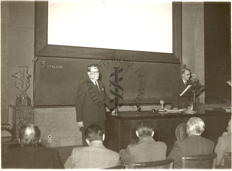 Conferenza del Prof. Gray nell'aula magna dell'Istituto Superiore di Sanità