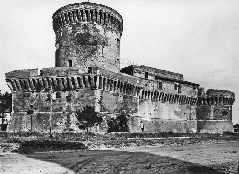 Castello di Papa Giulio II ad Ostia Antica