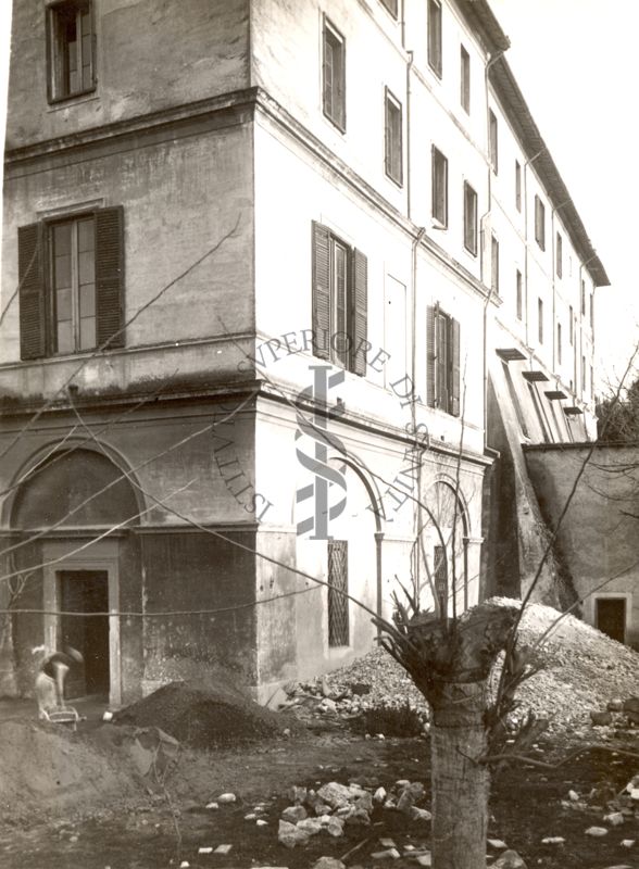 Istituto di S. Gregorio al Celio per l'assistenza all'Infanzia-il grande convento, prima dei restauri