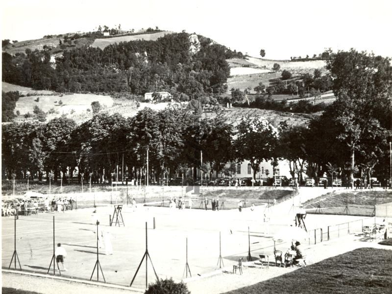 I campi di tennis del Grande Albergo Antiche Terme