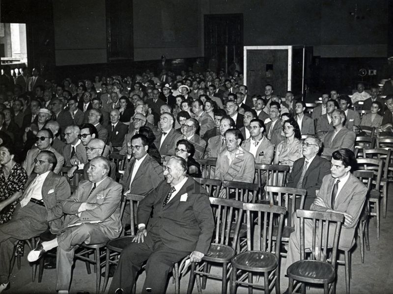 Ripresa dell'uditorio seduto ad ascoltare la conferenza presso l'Università Popolare Romana