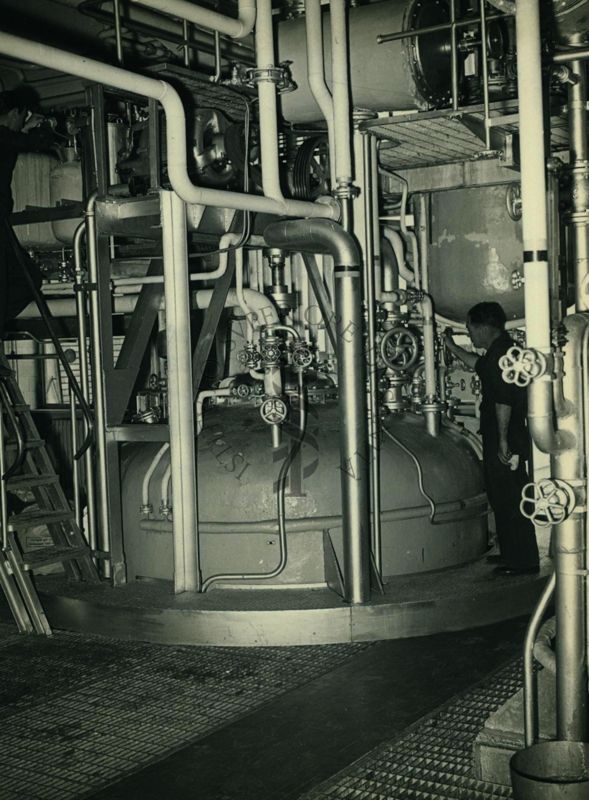 Sala fermentatori della Fabbrica della Penicillina