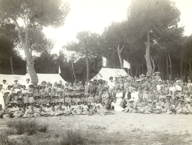 Colonia "F. Di Donato" - Gruppo dei bambini ospiti