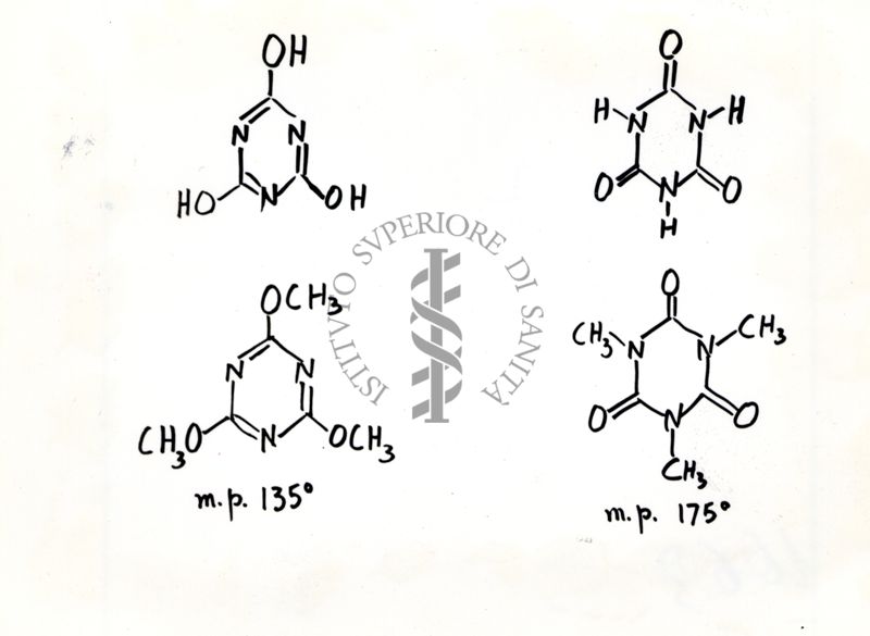 Esempi di tautomeri: 1,3,5-triazina-2,4,6-triolo (acido cianurico) e 1,3,5-triazinano-2,4,6-trione; 2-4-6-trimetossi-1-3-5-triazina e 1,3,5-trimetil-1,3,5-triazinano-2,4,6-trione. Nel secondo caso viene mostrata la variazione dei punti di fusione dei tautomeri