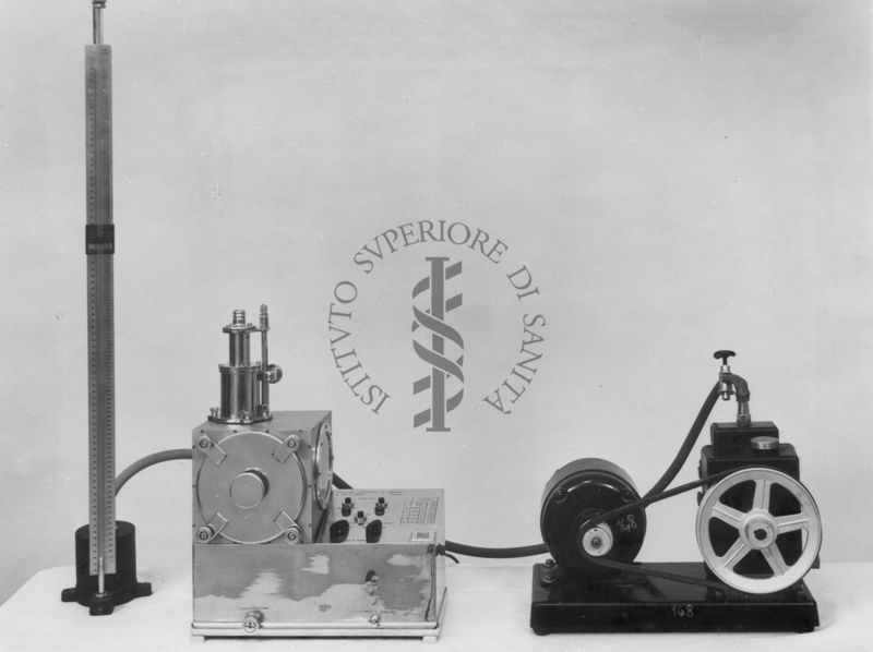 Apparecchio per le analisi dell'aria completo di pompa e manometro