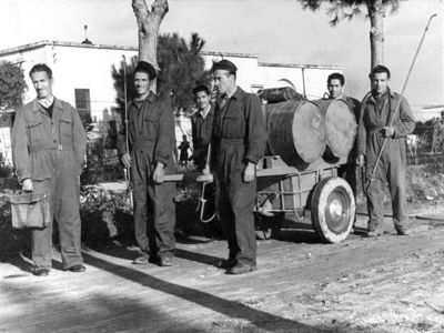 Squadra di Latina per la disinfestazione con il D.D.T.