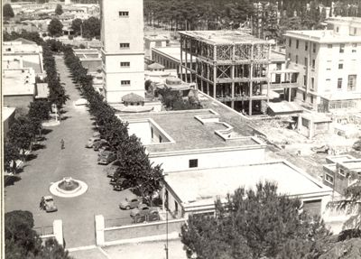 Nuove costruzioni nella zona della Fabbrica della Penicillina (1953)