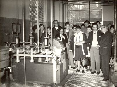 Visita di un gruppo di laureati farmacisti dell'Università di Buenos Ayres - officine dell'Istituto