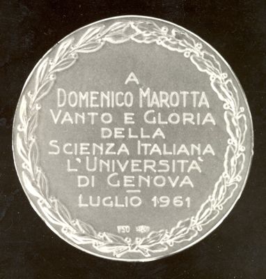 Medaglia di oro offerta al Prof. Domenico Marotta dell'Università di Genova il giorno 9 luglio 1961