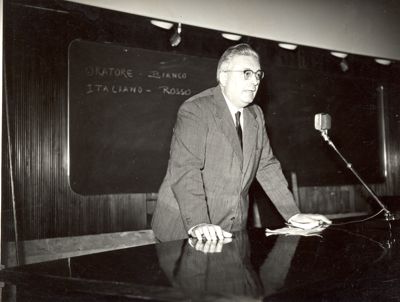 Conferenza del Prof. C. Koller - Oratore Prof. Giacomello nuovo Direttore dell'Istituto  Superiore di Sanità in Aula Magna