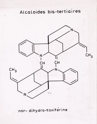 Formule di struttura di alcaloidi bis-terziari