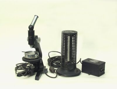 Apparecchio Kofler per la determinazione del punto di fusione al microscopio e accessori